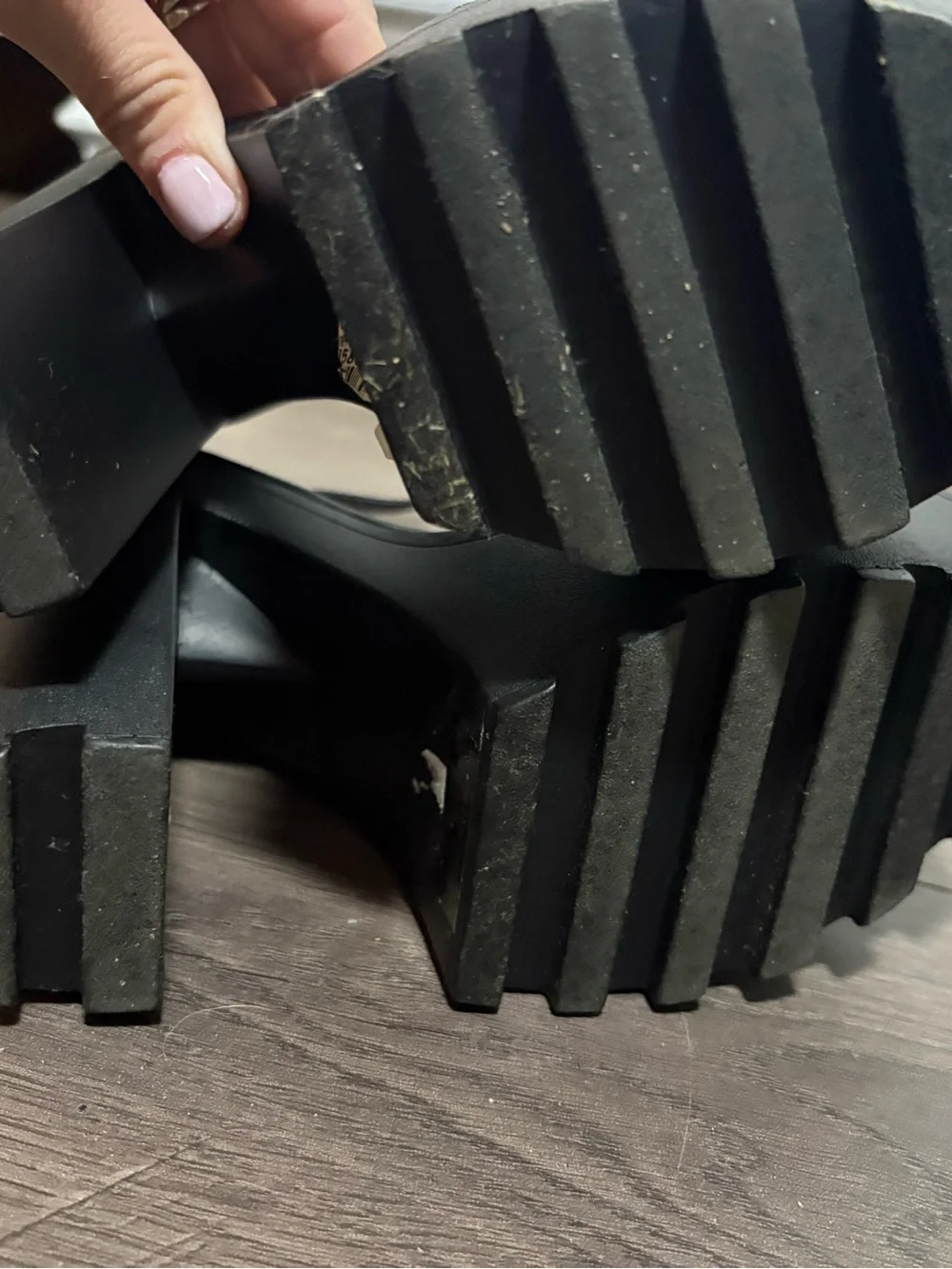 Wild Diva Lounge Black Platform Chunky Block Heels Grunge Y2K Stylish